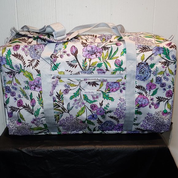vera bradley lighten up large travel duffel